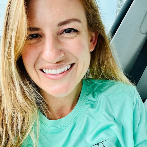 Meet your Posher, Rachel - Picture 1 of 1